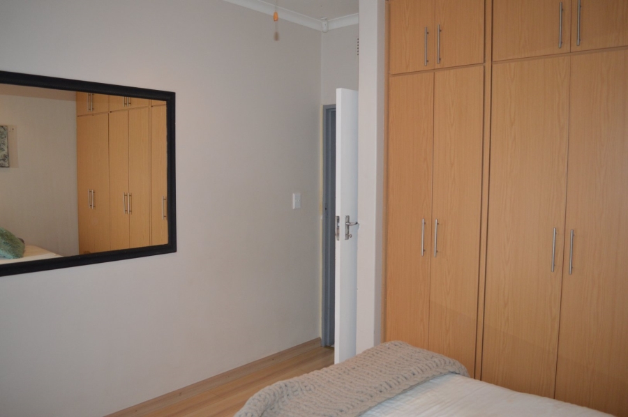 8 Bedroom Property for Sale in Flamwood North West